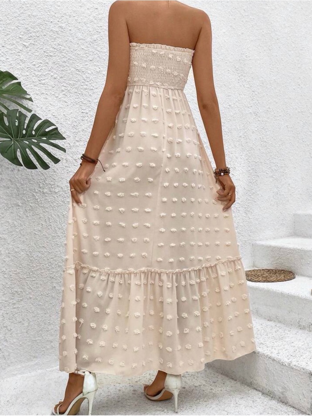 Like New Cream Maxi Dress. Size Lg - embroidered ❤️ - Picture 4 of 5